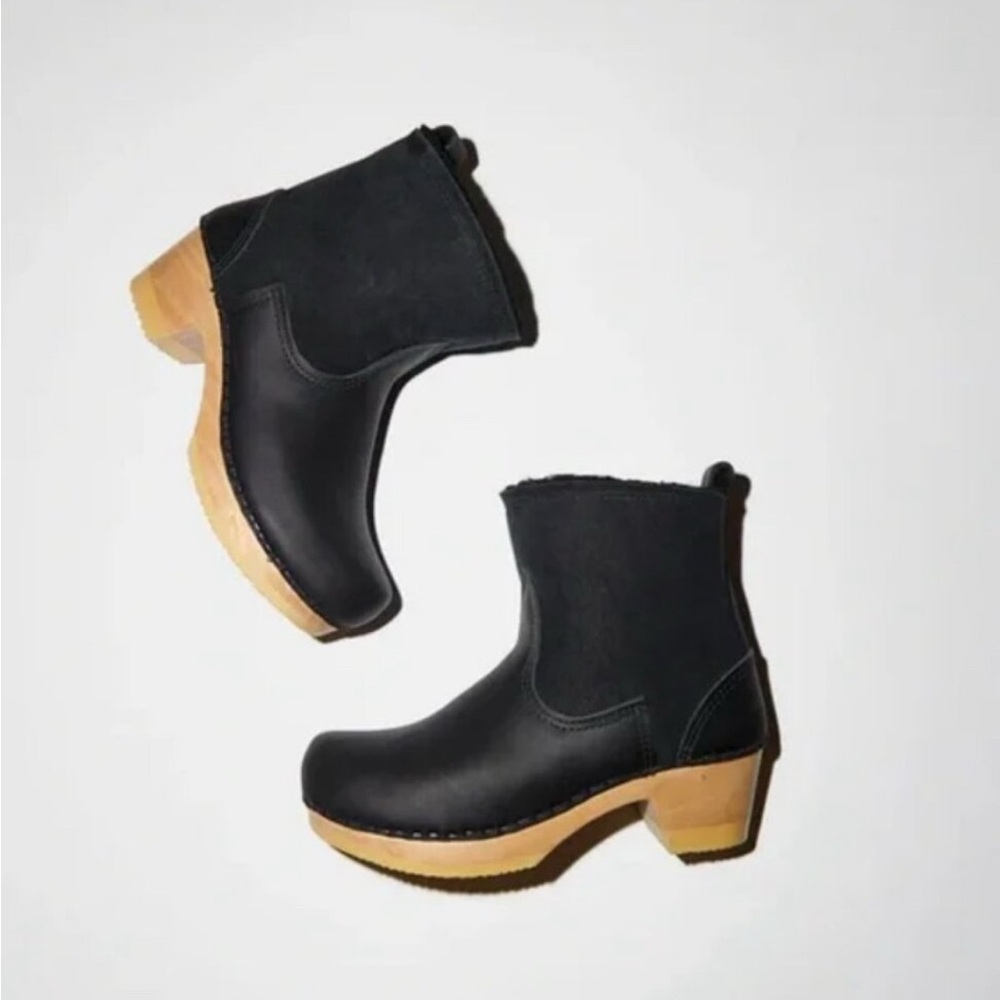 No. 6 Pull On Shearling Clog Boots in Black Leather and Suede 8.5